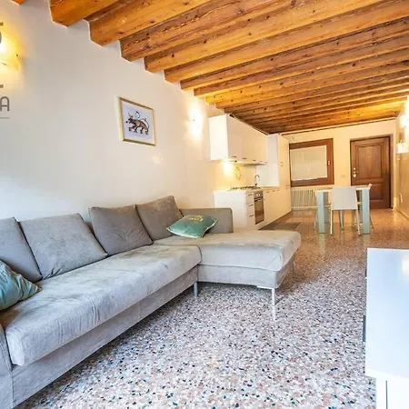Vittoria Apartments: Palladio 2 * Vicenza