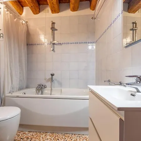 Apartamento Vittoria Apartments: Palladio 2