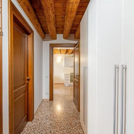 Apartment Vittoria Apartments: Palladio 2 Vicenza